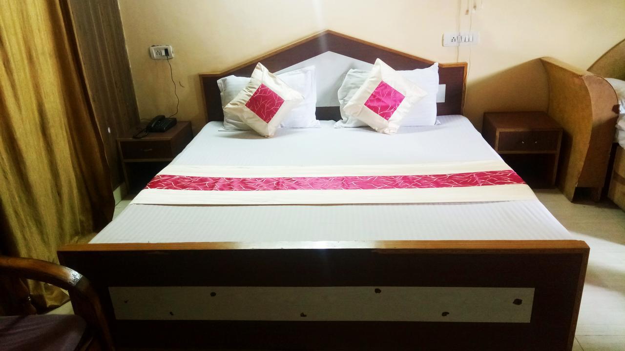 Royal View Hotell Shimla Eksteriør bilde